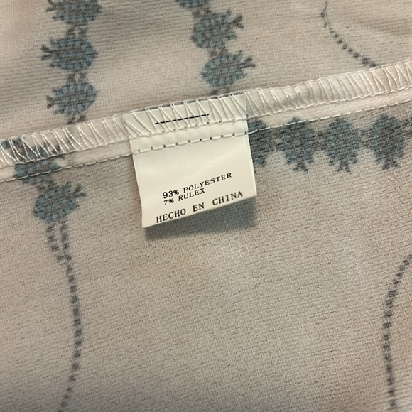 Fashion Express Women's White Blossom Blouse, Western spirit & modern-day style. - Picture 4 of 9